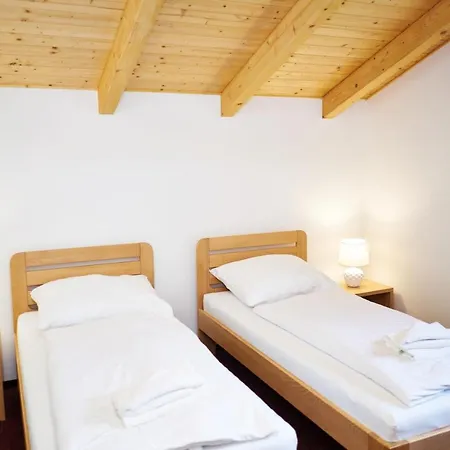 Golf Guest house Lazne Bohdanec