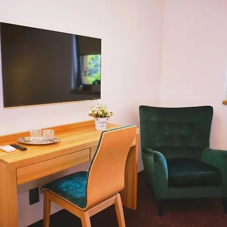 게스트하우스 Golf 4*